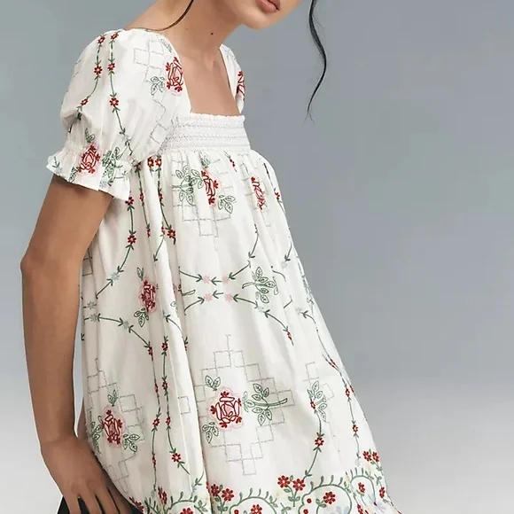 Lulu Rose Embroidered Mini Dress EUC - Picture 1 of 14